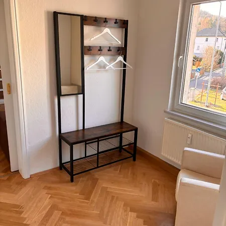 Freital-city Apartment *
