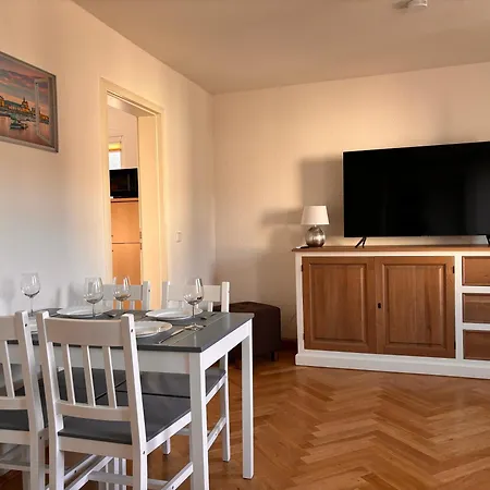 Apartament Freital-city *